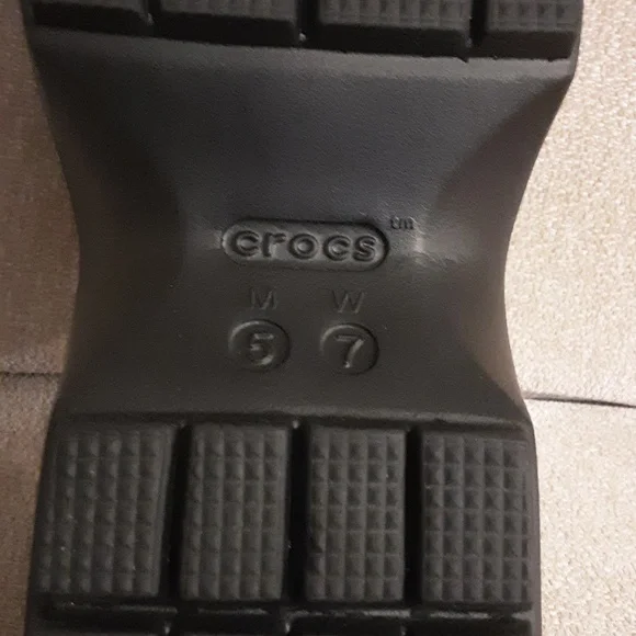 CROCS Black and Bone  Women's Mules Size W 7. - Picture 3 of 12